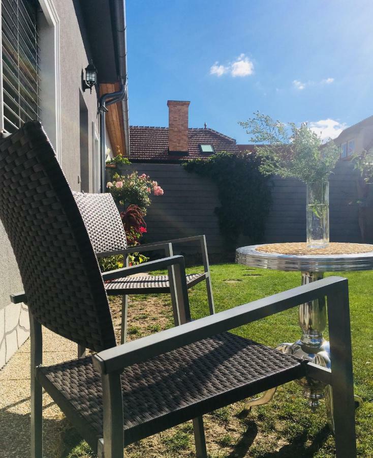 Apartmán U ZÁMECKÉ DYJE Lednice Exterior foto